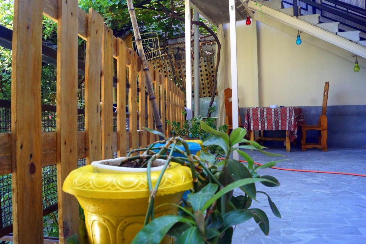 Arteast Hostel Yerevan Exterior foto