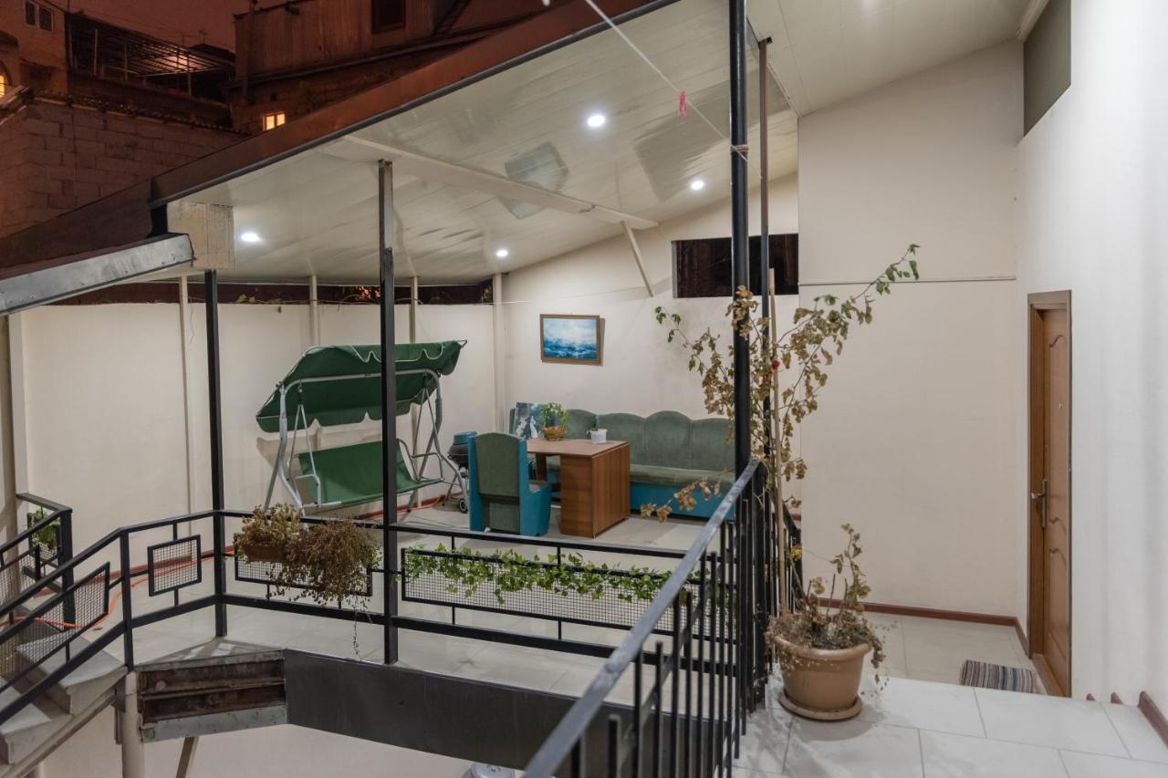 Arteast Hostel Yerevan Exterior foto