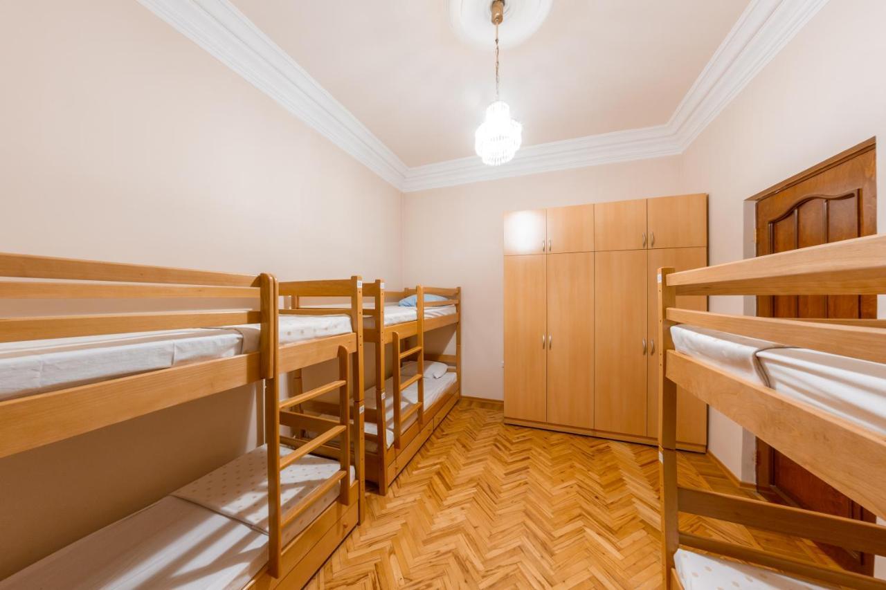 Arteast Hostel Yerevan Exterior foto